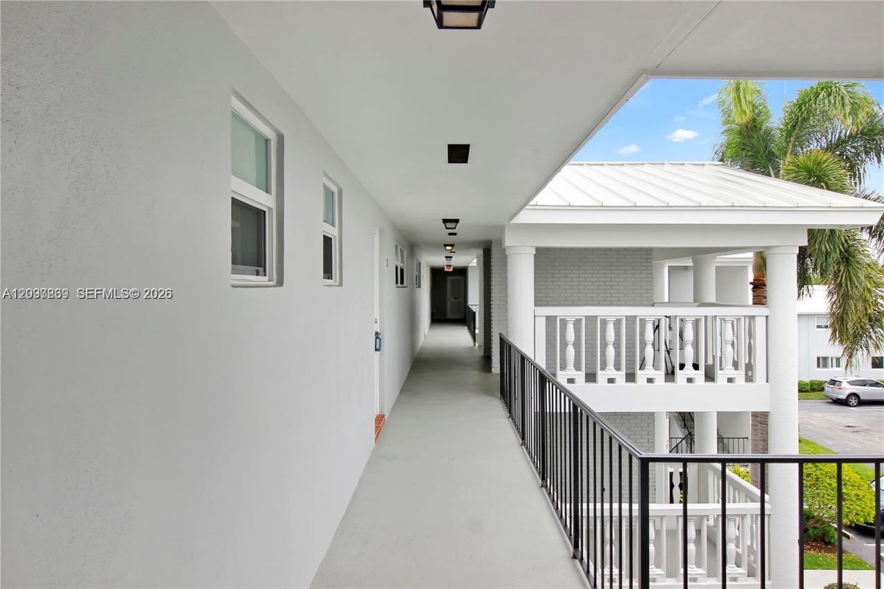 7 Colonial Club Drive , Unit 302, Boynton Beach, FL 33435 Photo