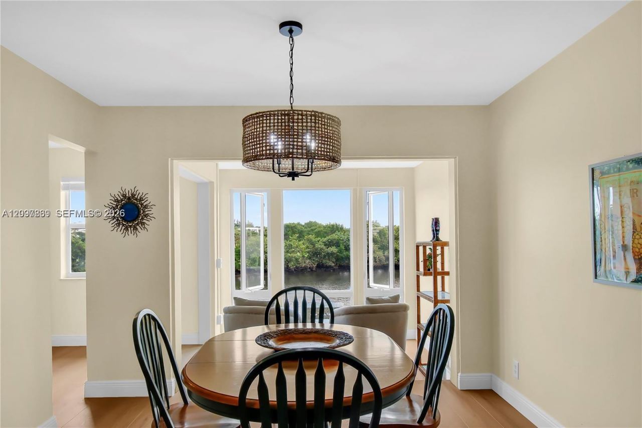 7 Colonial Club Drive , Unit 302, Boynton Beach, FL 33435 Photo