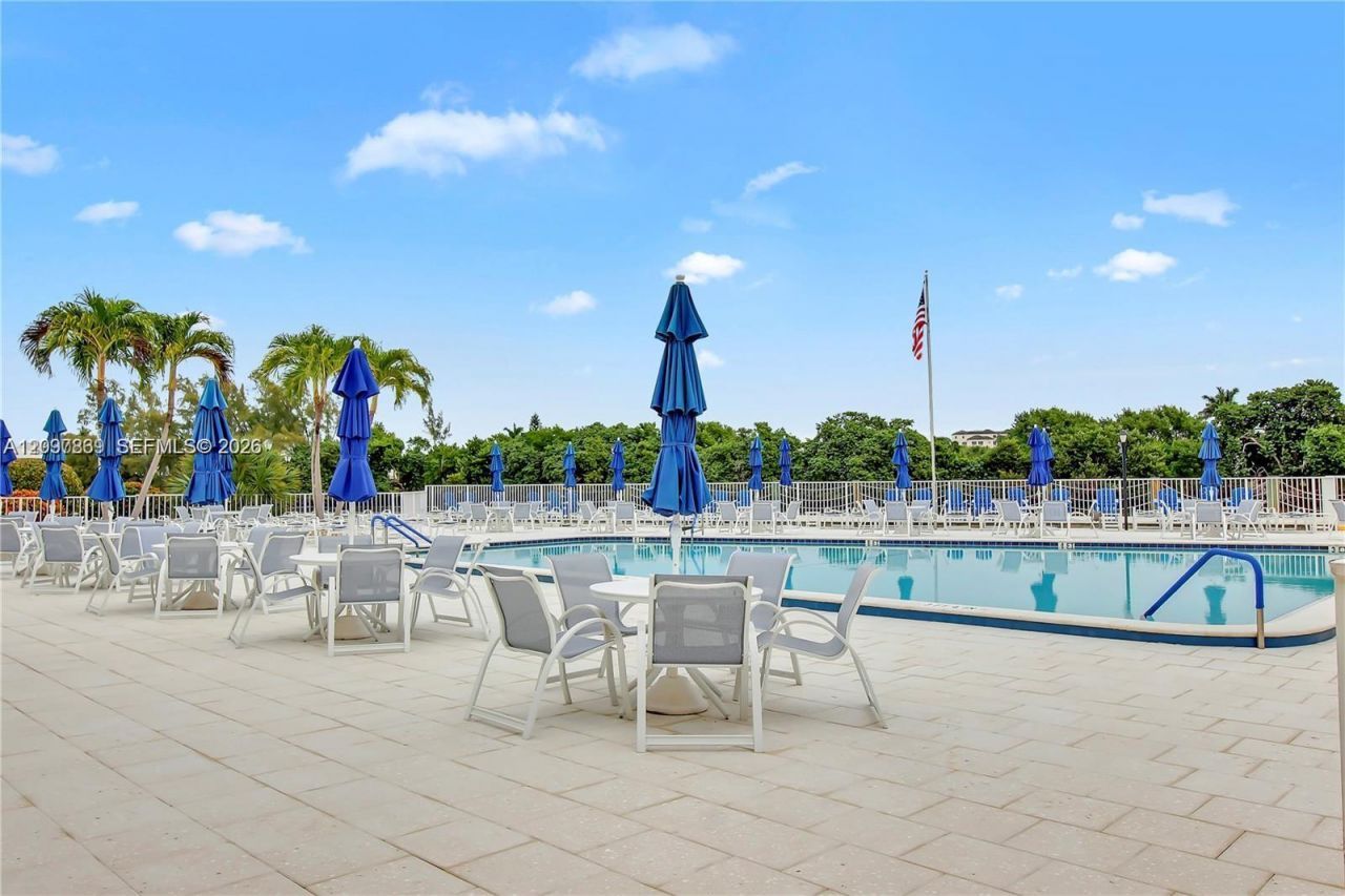 7 Colonial Club Drive , Unit 302, Boynton Beach, FL 33435 Photo