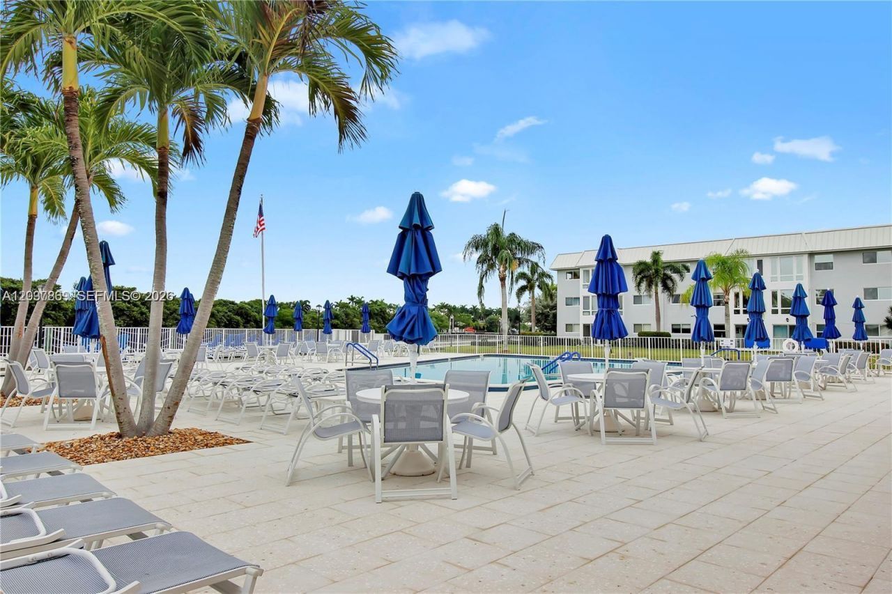 7 Colonial Club Drive , Unit 302, Boynton Beach, FL 33435 Photo