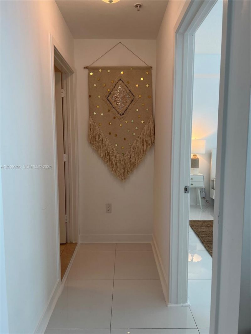 1111 SW 1st Ave, Unit 2915-N, Miami, FL 33130 Photo