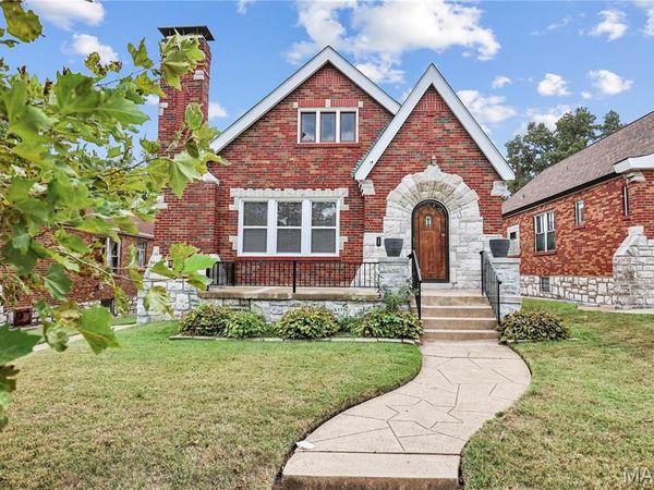1620 Grape Avenue, St Louis, MO 63147