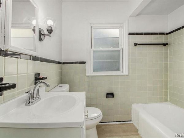 9909 Asbury Park , Detroit, Mi 48227
