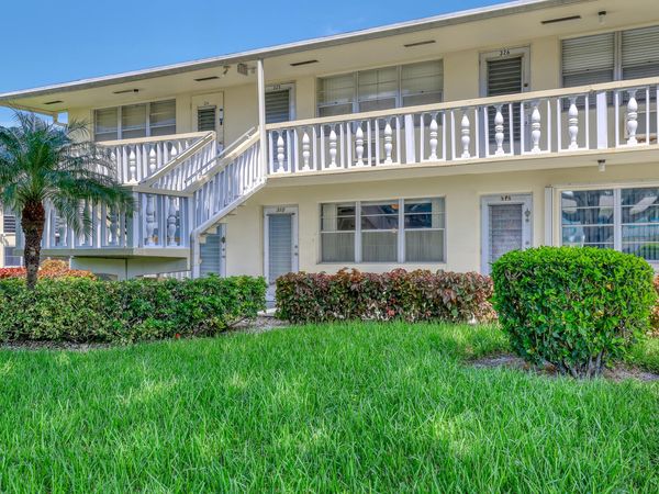 312 CAMDEN N, West Palm Beach, FL 33417