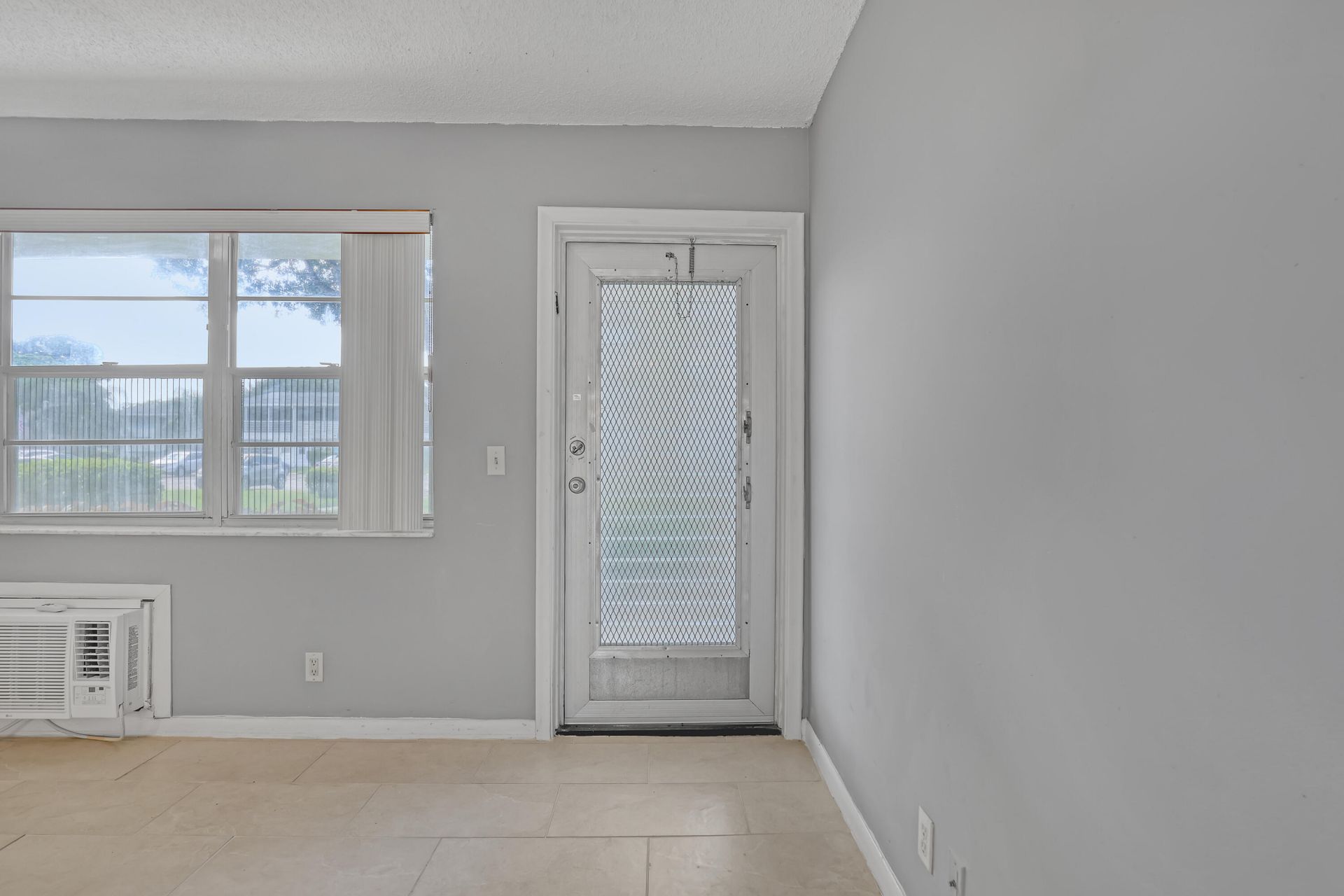 312 Camden N, West Palm Beach, FL 33417 Photo