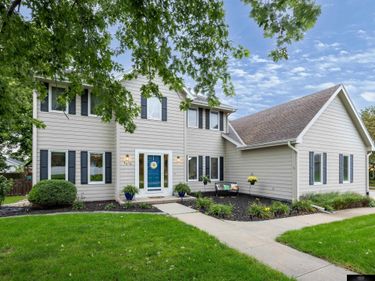4020 N 209 Street, Elkhorn, NE 68022
