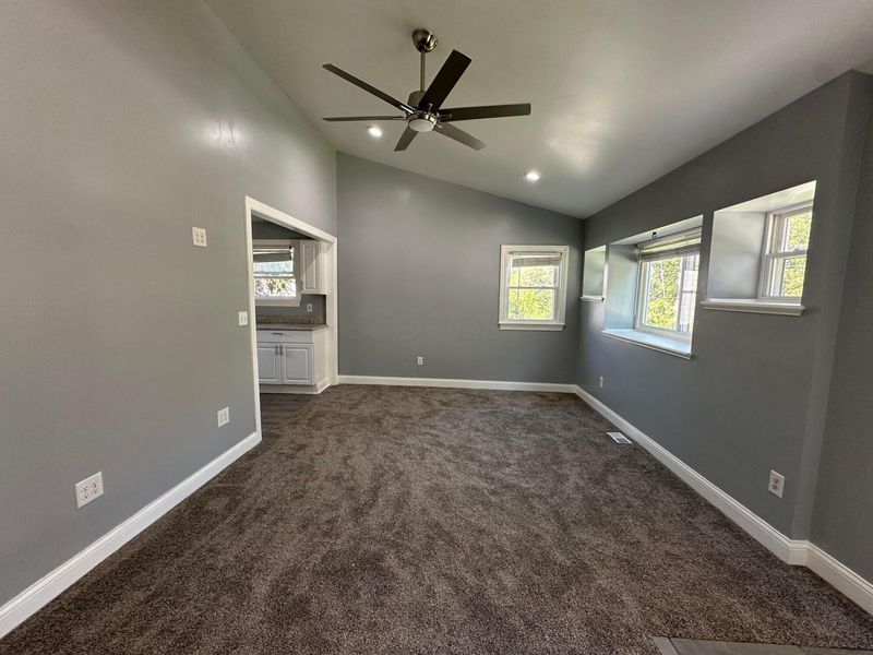 291 N WHEATLAND Avenue, Columbus, OH 43204 Photo 6