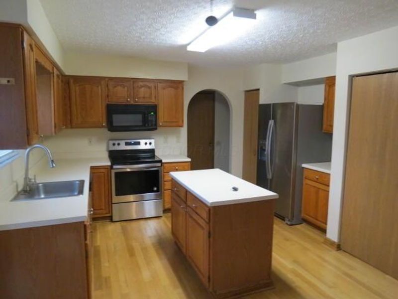 5451 Bentonhurst Court , Galloway, OH 43119 Photo 7