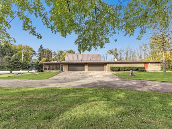 E6562 COUNTY ROAD F, Weyauwega, WI 54983