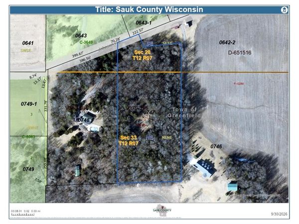 S4442 Johnson Road, Baraboo, WI 53913