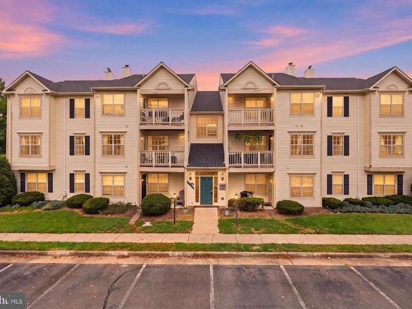 11006 KOMAN CIRCLE, Unit 201, MANASSAS, VA 20109
