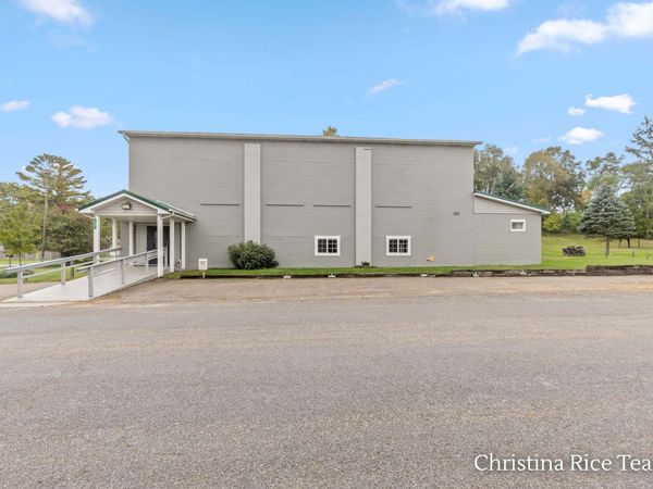 207 N Clark Street, Six Lakes, MI 48886