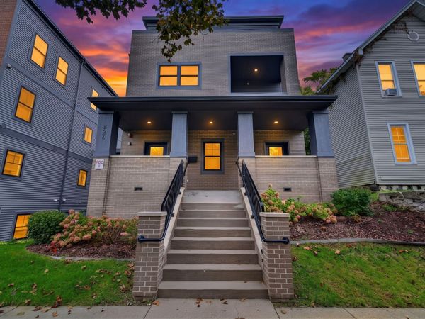 826 Fairview Avenue NE, Unit 3, Grand Rapids, MI 49503