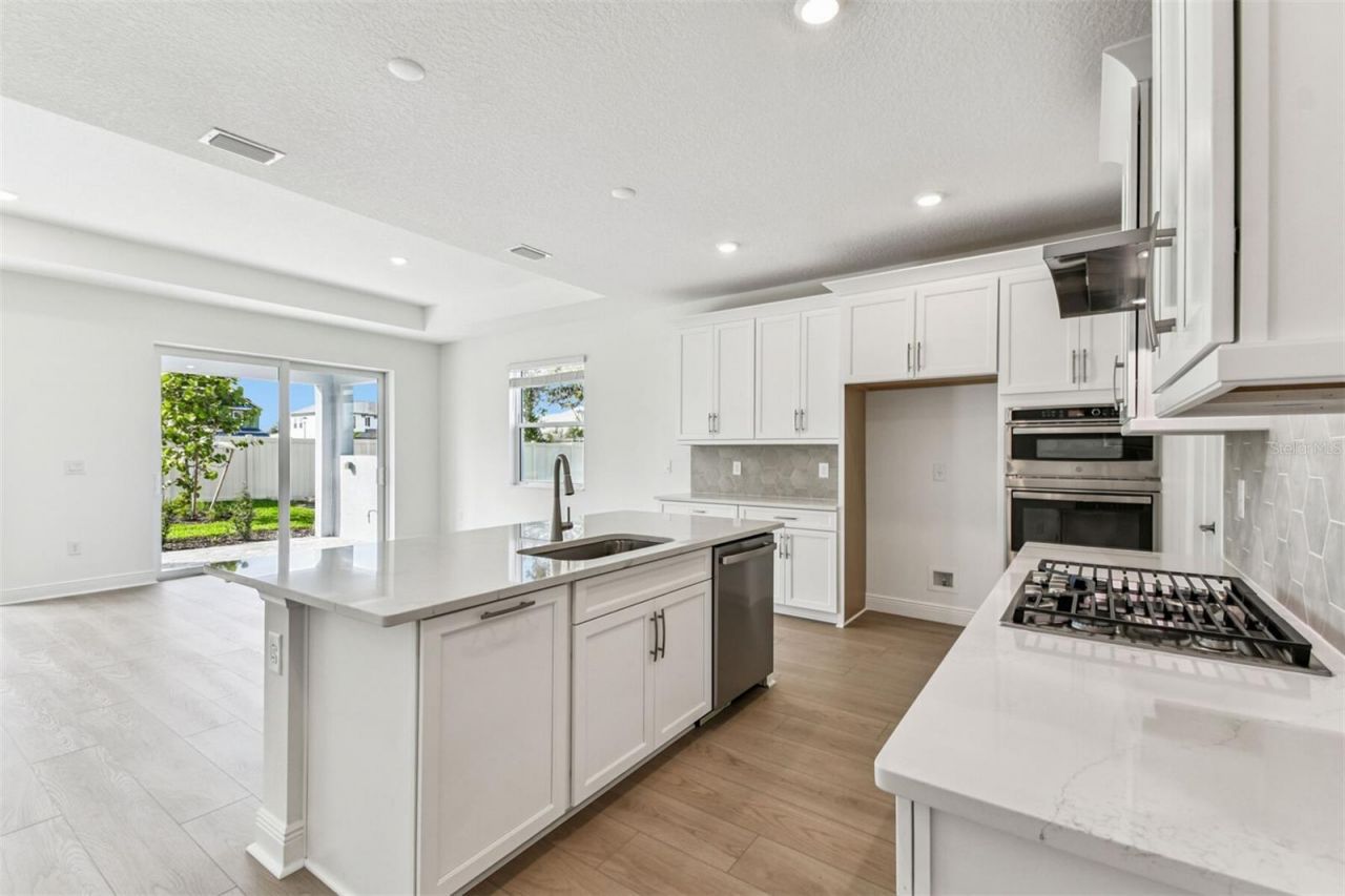 7575 Seahawk Avenue, Sarasota, FL 34241 Photo