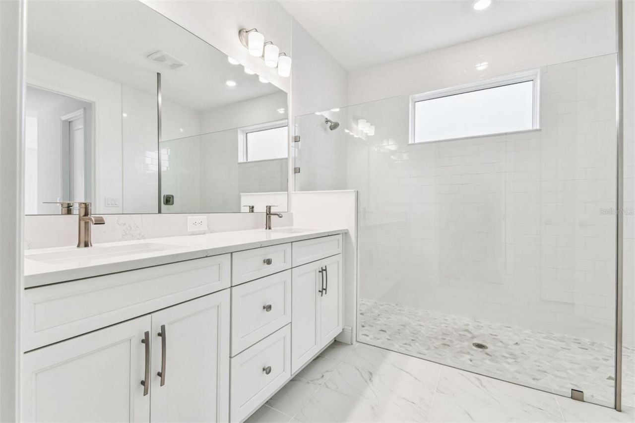 7575 Seahawk Avenue, Sarasota, FL 34241 Photo