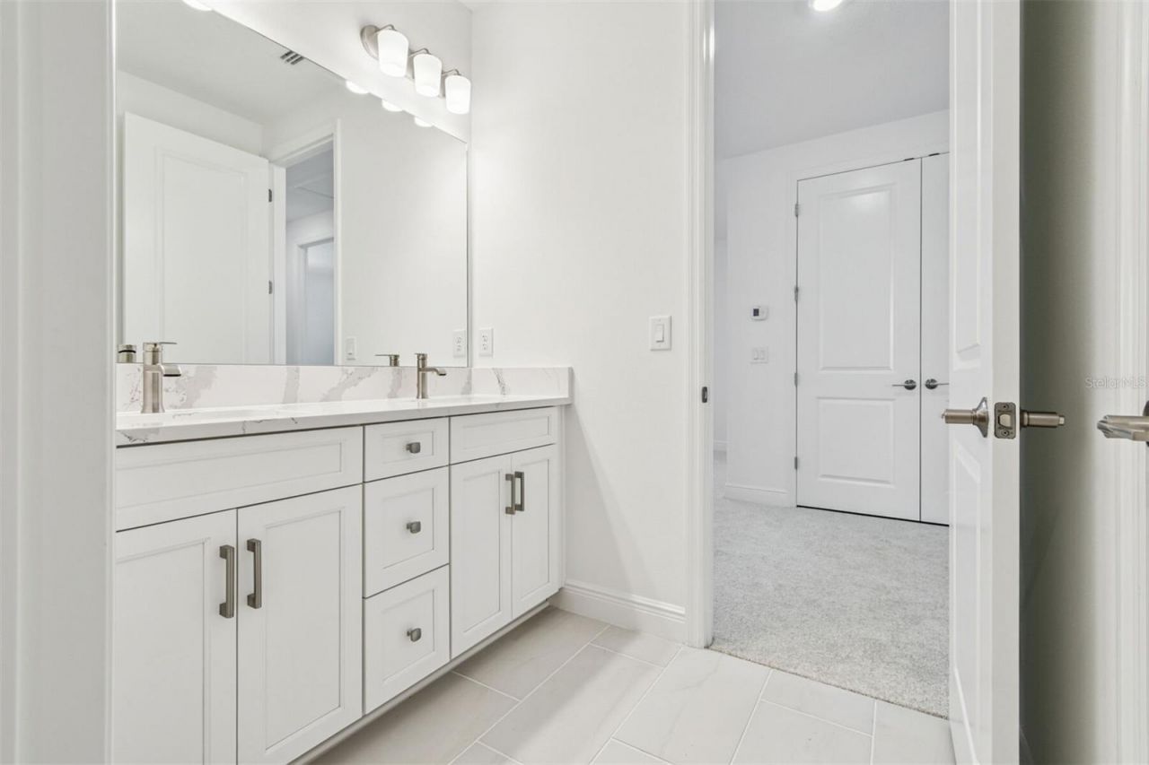 7575 Seahawk Avenue, Sarasota, FL 34241 Photo