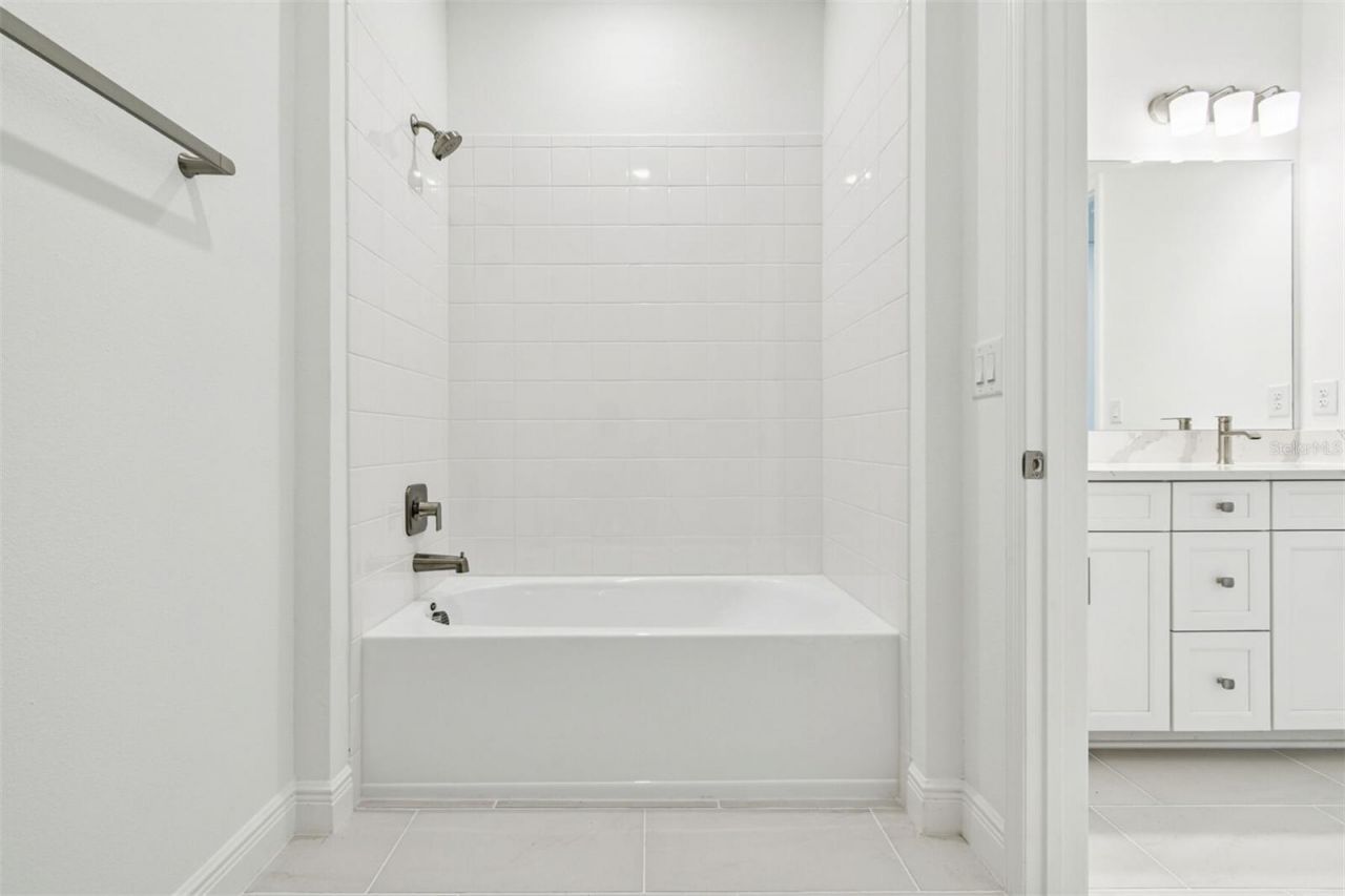 7575 Seahawk Avenue, Sarasota, FL 34241 Photo