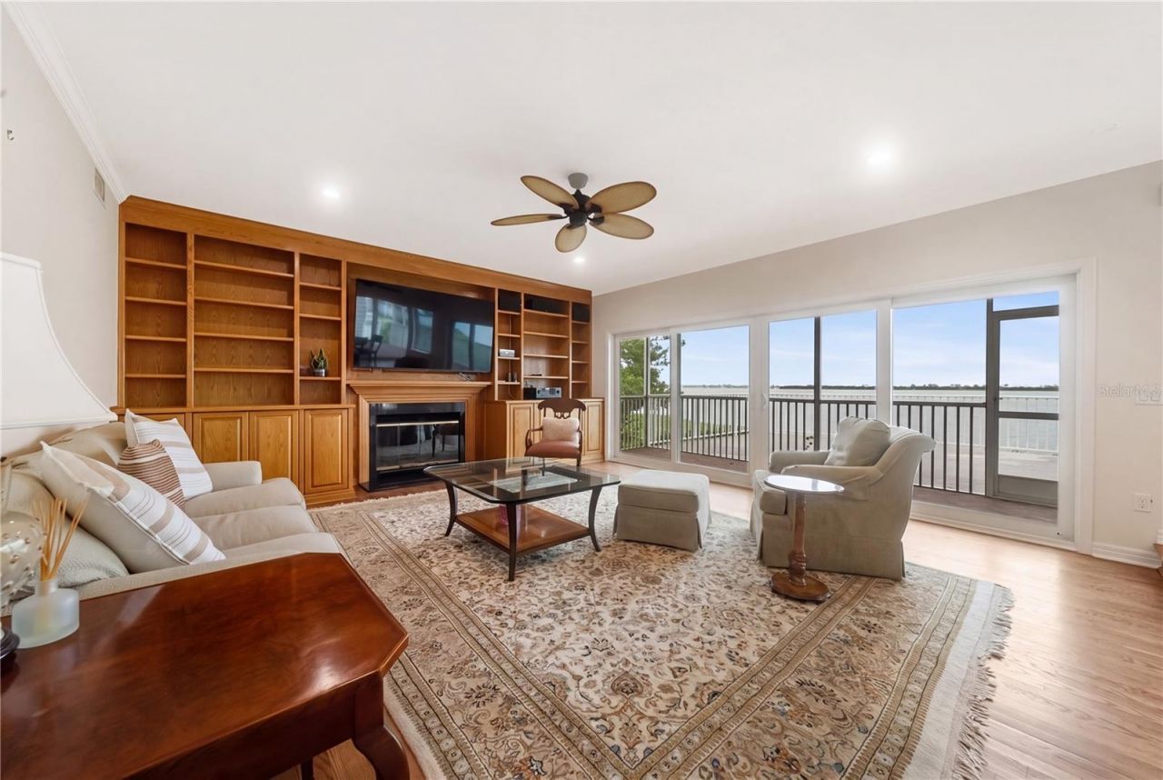 44 Tidy Island Boulevard, Bradenton, FL 34210 Photo