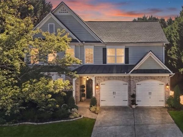 211 Woodview Lane, Woodstock, GA 30188