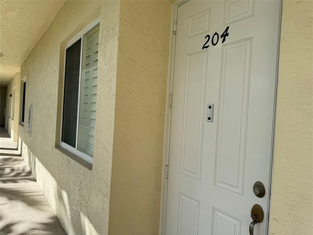 3500 Oaks Clubhouse Drive, Unit 204, Pompano Beach, FL 33069 Photo