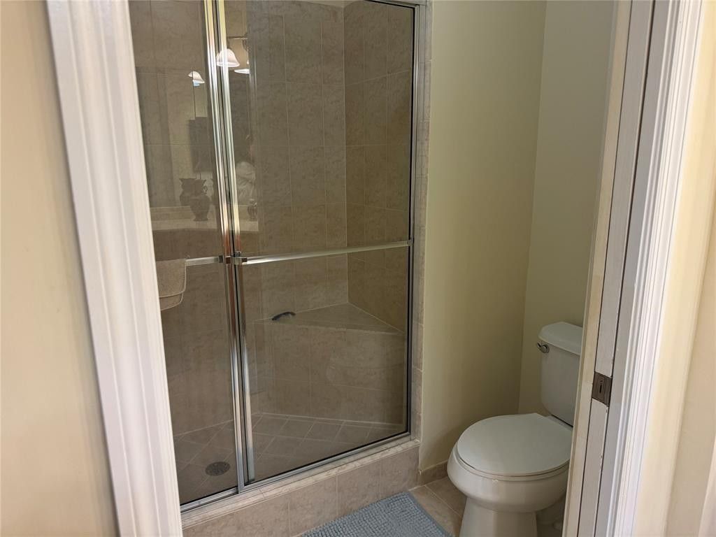 3500 Oaks Clubhouse Drive, Unit 204, Pompano Beach, FL 33069 Photo