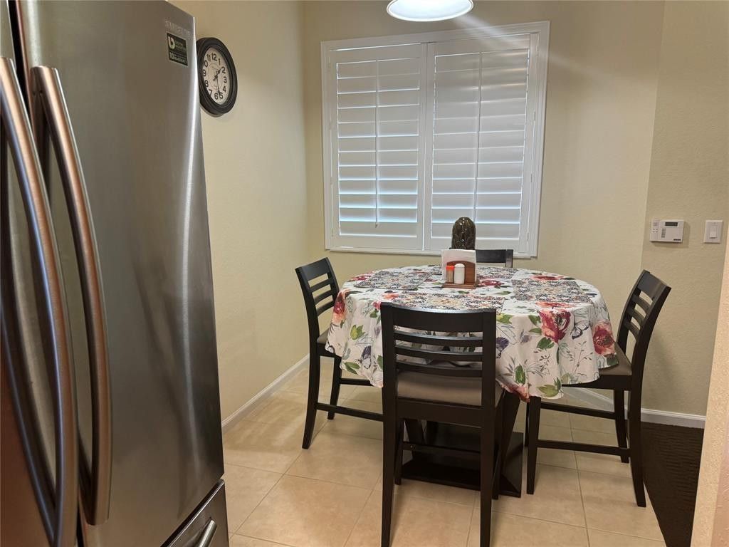 3500 Oaks Clubhouse Drive, Unit 204, Pompano Beach, FL 33069 Photo