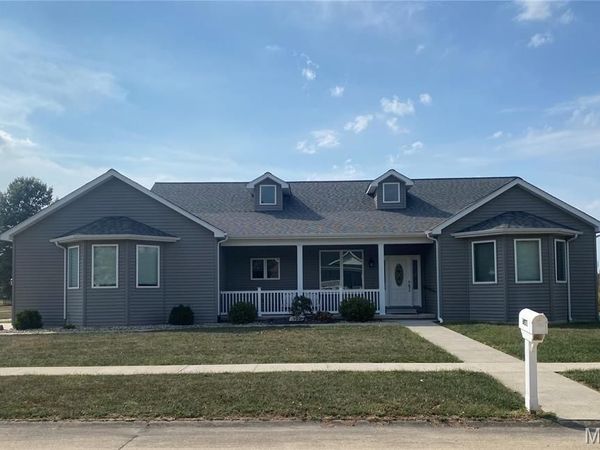801 Pecan Street, Greenville, IL 62246