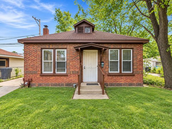 10215 S Aberdeen Street, Chicago, IL 60643