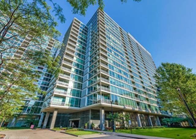 9655 Woods Drive, Unit 515, Skokie, IL 60077 Main Photo