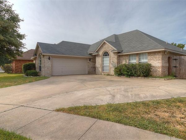7655 Cypress Court, North Richland Hills, TX 76182