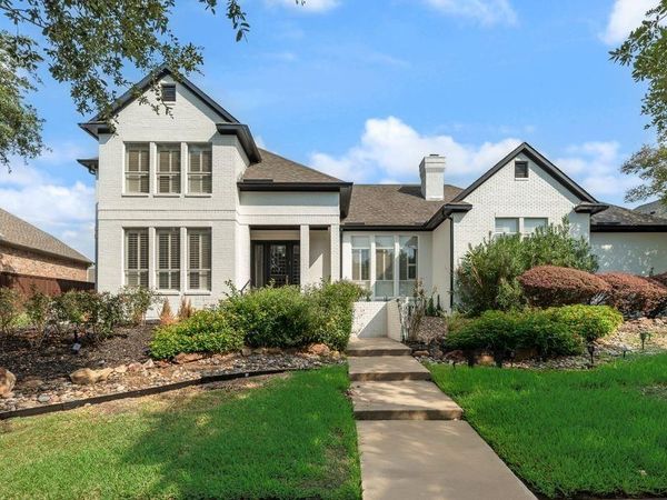 2217 Clearspring Drive S, Irving, TX 75063