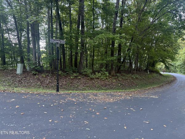 322 Dudala Point, Loudon, TN 37774
