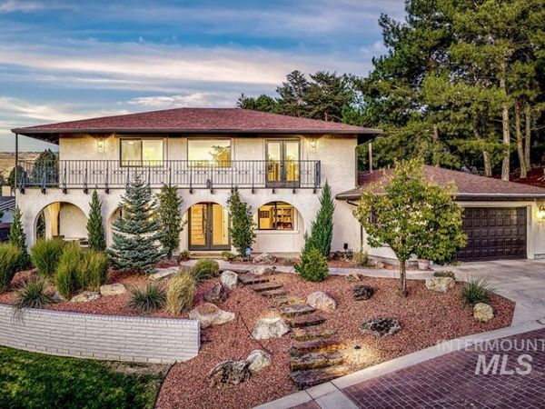 839 E Hearthstone Dr, Boise, ID 83702