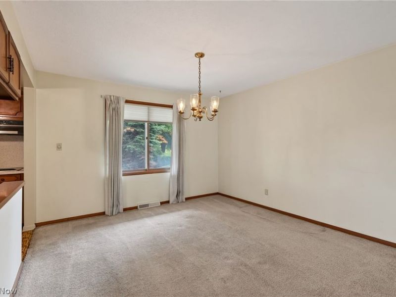 5715 Skyline Drive, Seven Hills, OH 44131 Photo 14