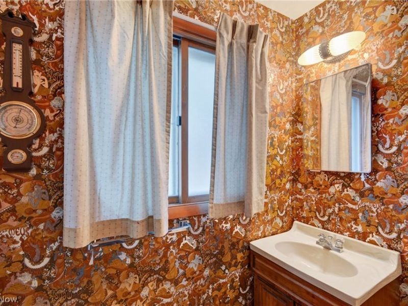 5715 Skyline Drive, Seven Hills, OH 44131 Photo 32