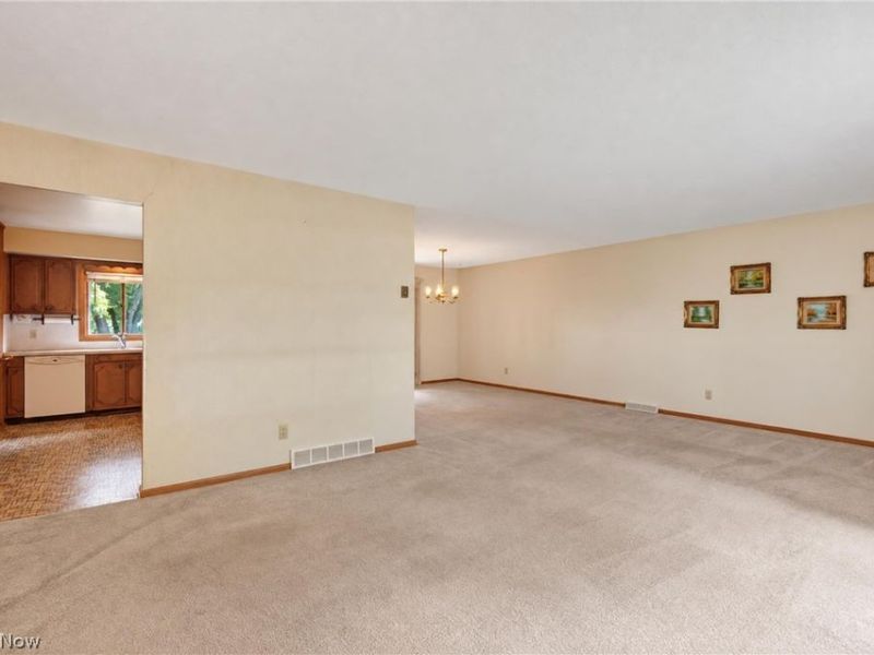 5715 Skyline Drive, Seven Hills, OH 44131 Photo 7