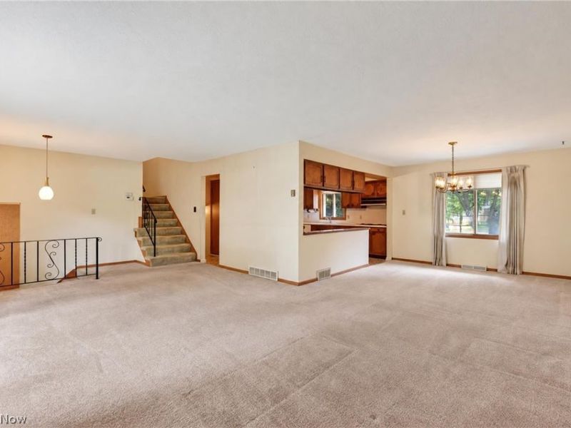 5715 Skyline Drive, Seven Hills, OH 44131 Photo 8