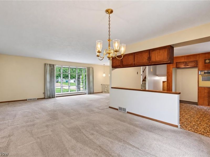 5715 Skyline Drive, Seven Hills, OH 44131 Photo 9