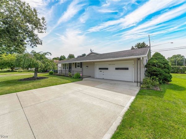 6117 Yorktown Road , Lorain, OH 44053