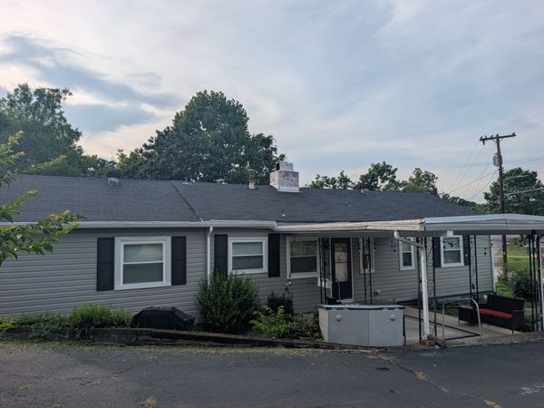 341 Vermont Ave , Oak Ridge, TN 37830