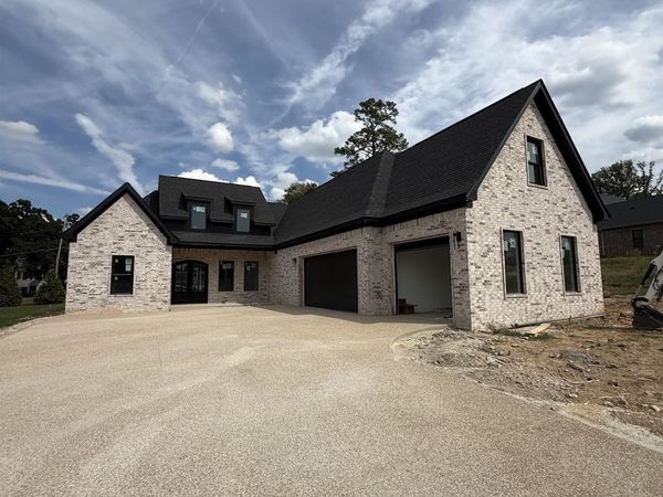 209 Arlington Park Drive, Hot Springs, AR 71901