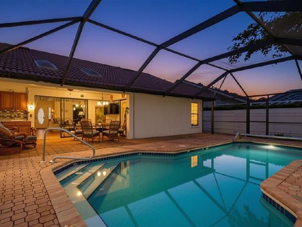 237 Fox Den CIR, NAPLES, FL 34104