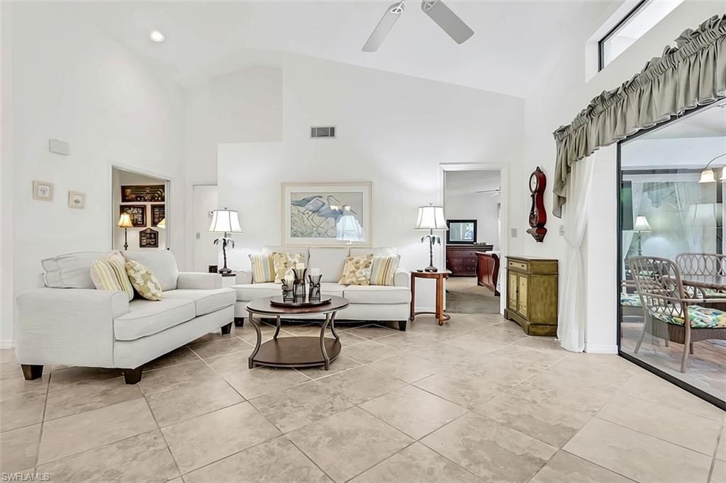 237 Fox Den Cir, Naples, FL 34104 Photo