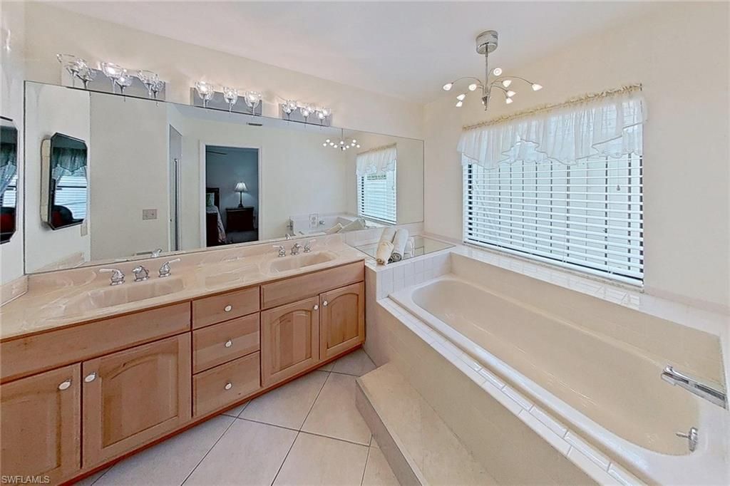 237 Fox Den Cir, Naples, FL 34104 Photo