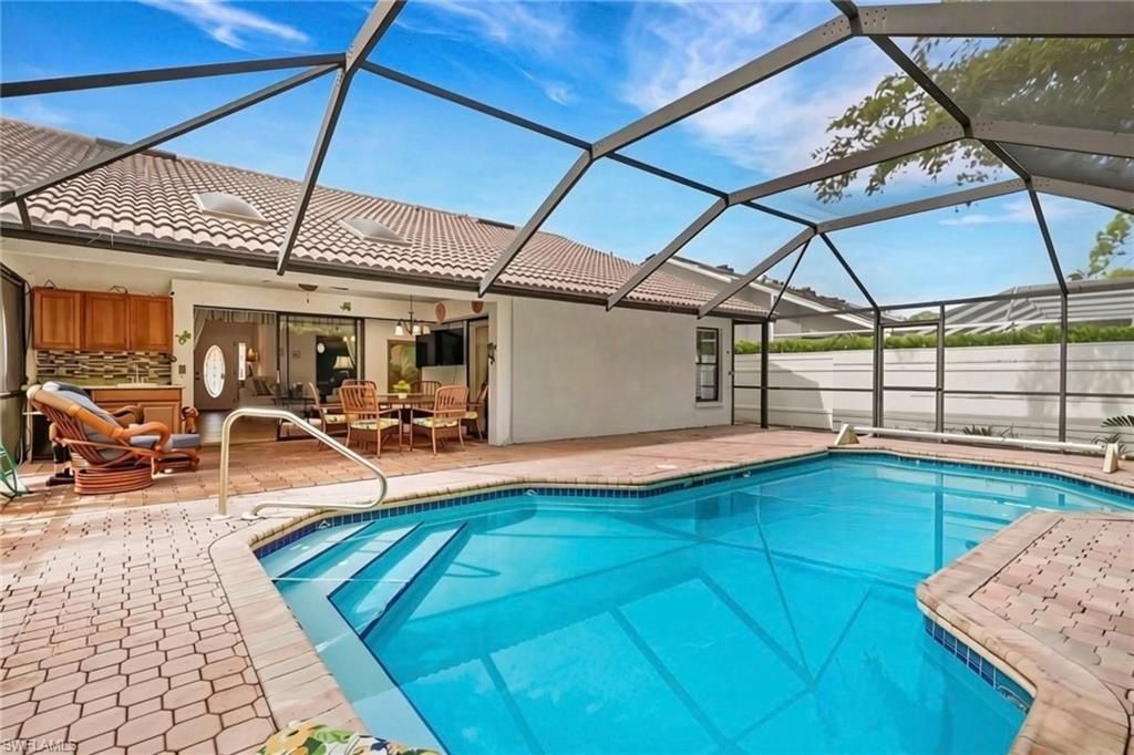 237 Fox Den Cir, Naples, FL 34104 Photo