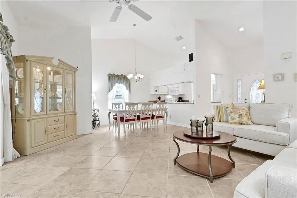 237 Fox Den Cir, Naples, FL 34104 Photo