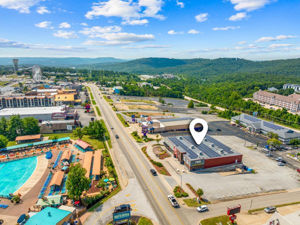 3460 W 76 Country Boulevard , Branson, MO 65616