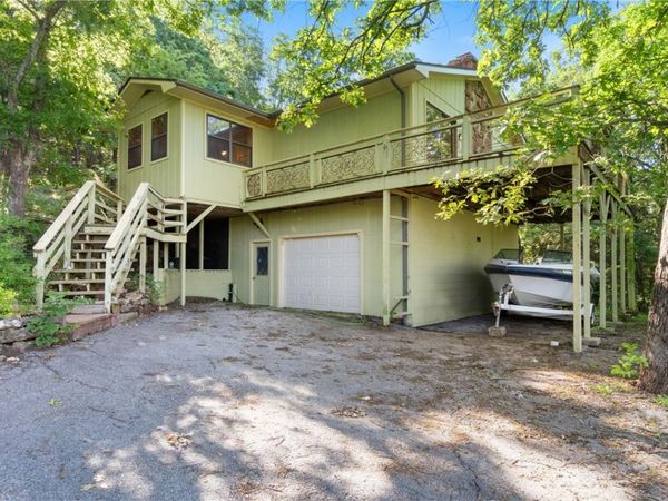 34 Leatherwood Drive , Holiday Island, AR 72631