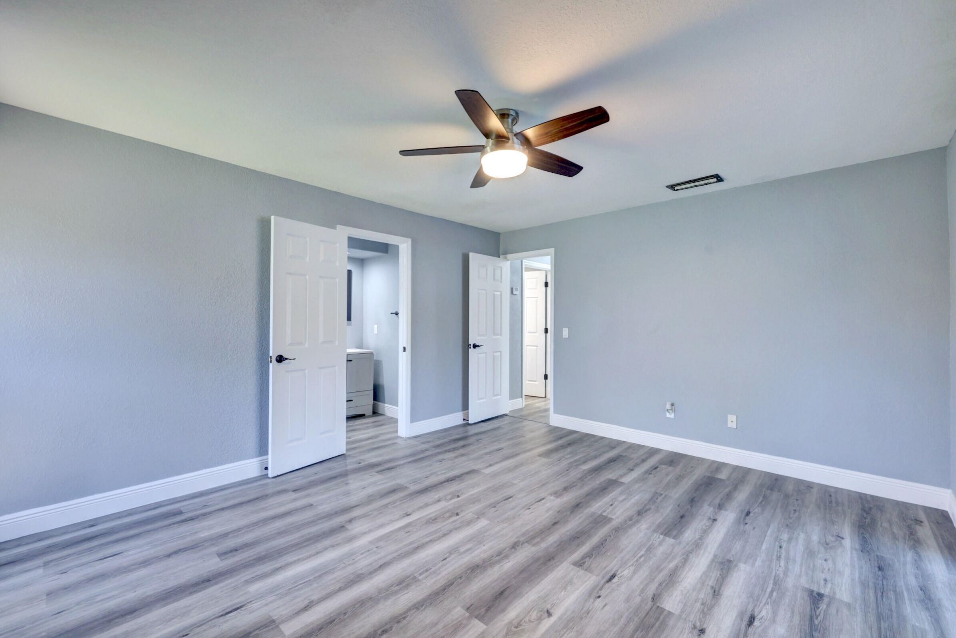 325 SE Wallace Terrace, Port Saint Lucie, FL 34983 Photo