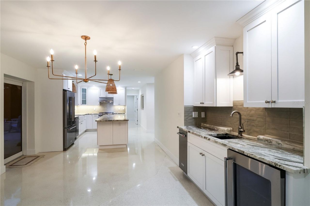 6561 Bayou Hammock Road, Longboat Key, FL 34228 Photo